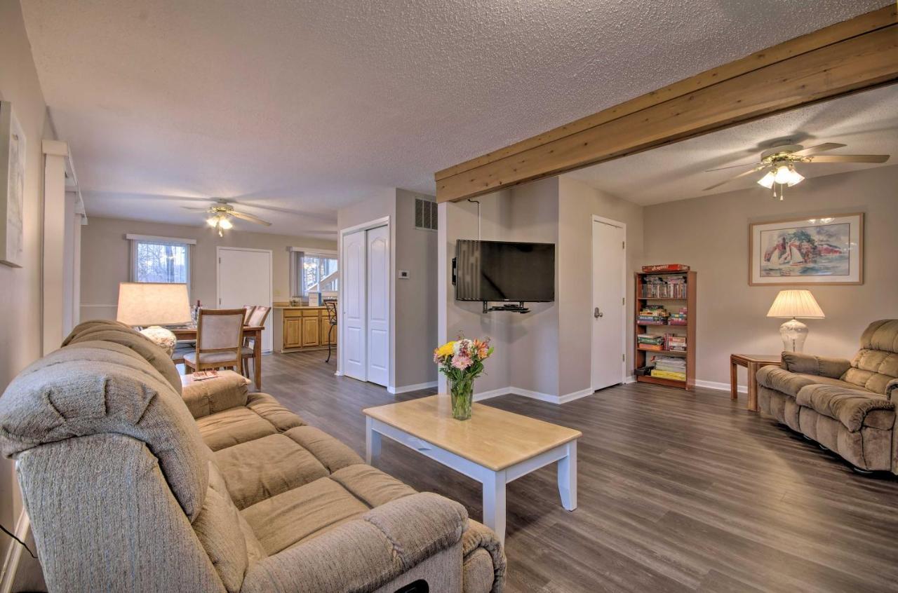 Villa On-The-Water Retreat With Dock Pet Friendly! Lake Ozark Exterior foto