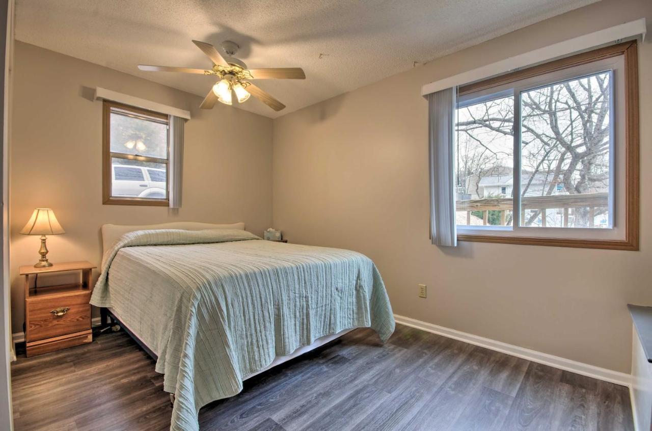 Villa On-The-Water Retreat With Dock Pet Friendly! Lake Ozark Exterior foto